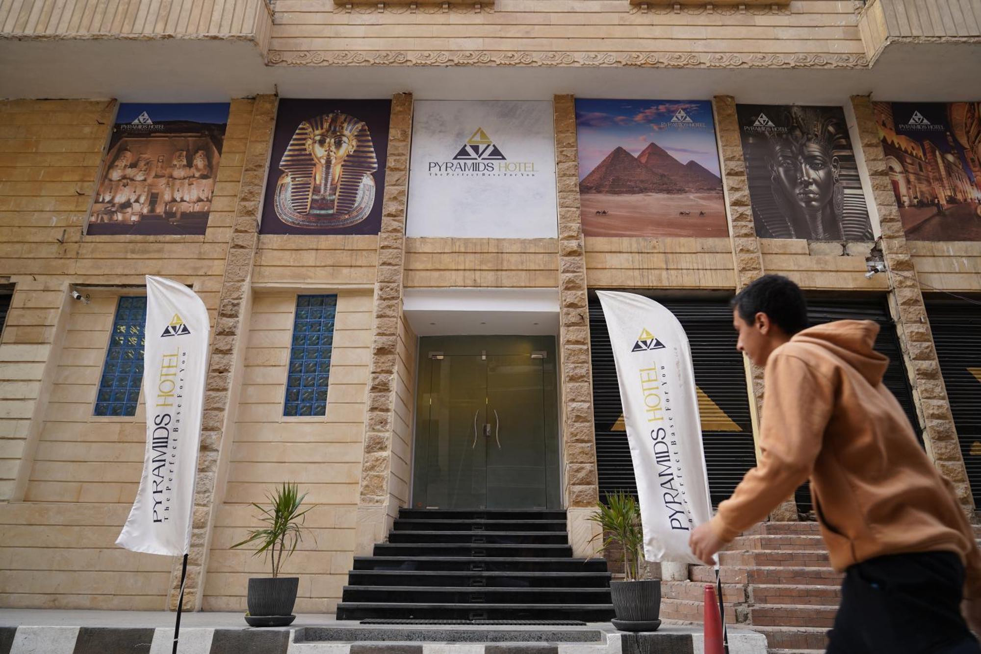 Pyramids Hotel Kafret el-Gabal Exterior foto